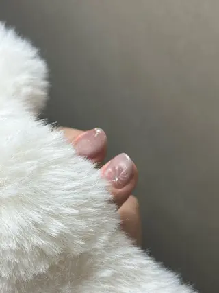 ネイル Elbio 白河店所属・LISA 🍀.⋆のネイルデザイン