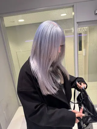 ロング カラー 艶 ケアブリーチ 🎀🩵RISAのヘアスタイル