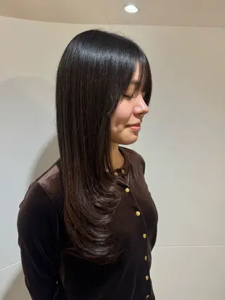 ロング 柘植 里那のヘアスタイル