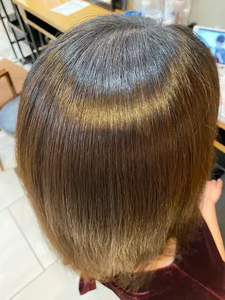 ミディアム あやめ【顔まわり/レ イヤー/柔らかカラ】のヘアスタイル