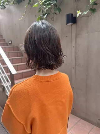 ミディアム パーマ 大橋 芽衣のヘアスタイル