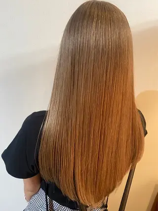 ロング カラー 新井 彩寿花のヘアスタイル