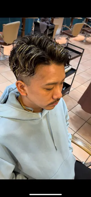 カラー パーマ メンズ 朝3分でキマる 村上陸のヘアスタイル