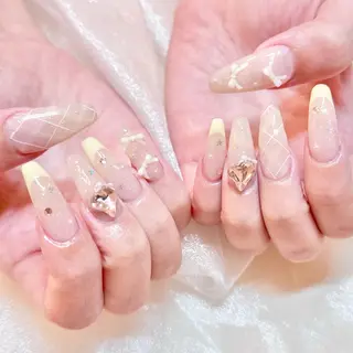 ネイル 藤原 みゆのネイルデザイン