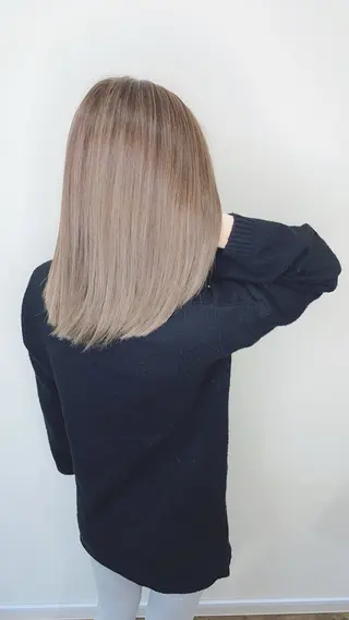 ミディアム カラー vifkrone所属・心斎橋ダブルカラー ⭐️カラー タカヤマのヘアスタイル