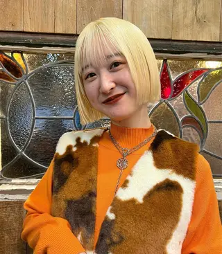 ショート ブリーチ/ハイトーン レイヤー/Maanaのヘアスタイル