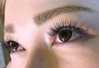 マツエク・マツパ オッジヘアー  ジャッロのマツエク・マツパデザイン