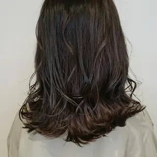 カラー ブリーチ/ヘアケア/ 艶髪/イギチハルのヘアスタイル