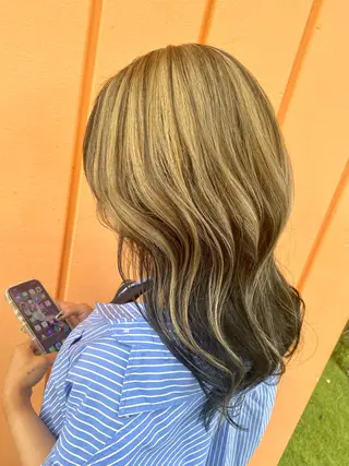 ミディアム カラー 軍司 心奈のヘアスタイル