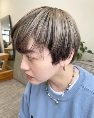 ショート カラー pole/apartment所属・💓パーマ，💗 レイヤーカットのヘアスタイル