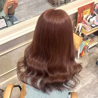 カラー あずみ🪽顔周りレイ ヤー×オリーブ🫒のヘアスタイル