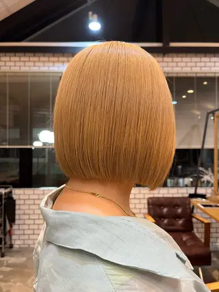 ショート カラー NOTNOW所属・LANE FUのヘアスタイル