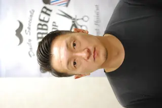 ショート メンズ 治部 友昭のヘアスタイル