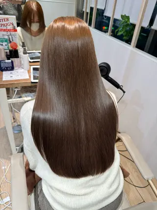 セミロング afloatkobe所属・美髪/髪質改善 川口凌弥のヘアスタイル