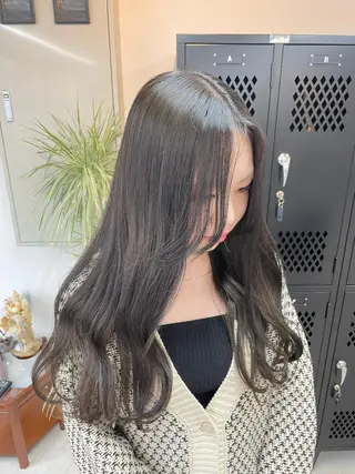 ロング カラー 沖見 颯斗のヘアスタイル