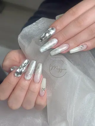 ネイル Maggie Nail🦩のネイルデザイン