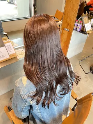 カラー 髙橋 美妃のヘアスタイル