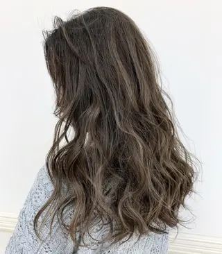 ロング カラー N° jillva ♦️川端裕司♦️のヘアスタイル