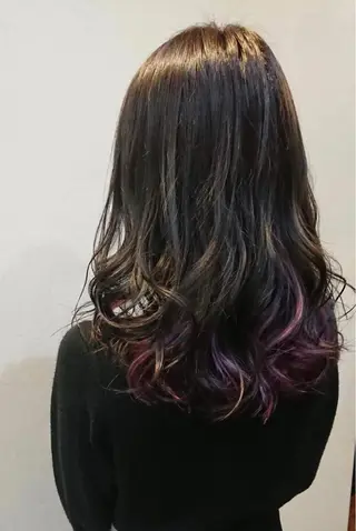 セミロング カラー 美髪 カラーリストのヘアスタイル