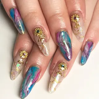 ネイル VOGUE ×SWANのネイルデザイン