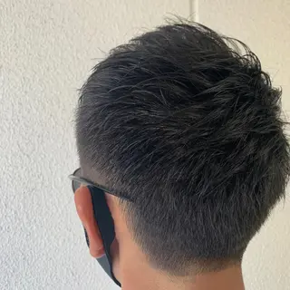 ショート 蛯名 ユウジのヘアスタイル