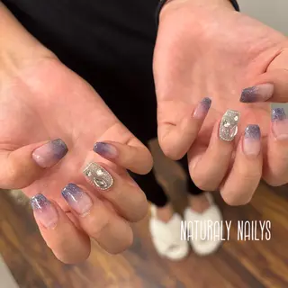 ネイル Naturaly Nailys所属・プライベートサロン rieのネイルデザイン