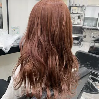 ロング カラー 喜友名 泉樹のヘアスタイル
