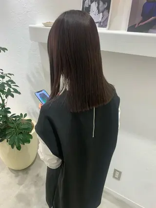 ミディアム ぱつっとボブ/ 小野あかねのヘアスタイル