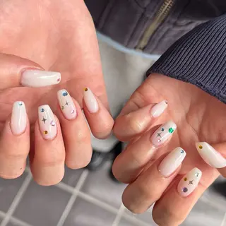 ミディアム 小川 柚香のネイルデザイン