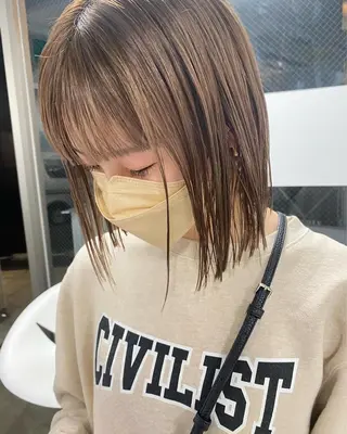 ショート カラー センターパート/ 暖色カラーayuのヘアスタイル