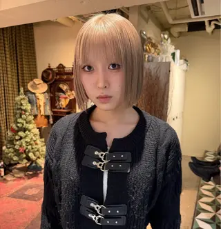 ショート カラー もりやま りりかのヘアスタイル