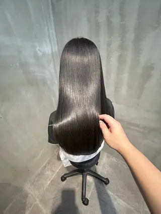 ロング ☆髪質改善特化☆ newi梅田　コウキのヘアスタイル