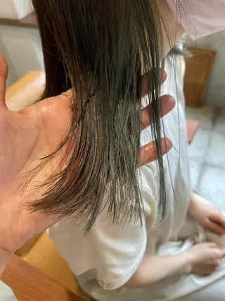 セミロング さの あやねのヘアスタイル