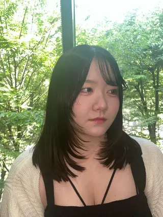 ミディアム yamashita karinのヘアスタイル