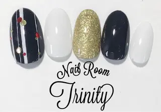 ネイル Trinity ネイリストスタッフのネイルデザイン