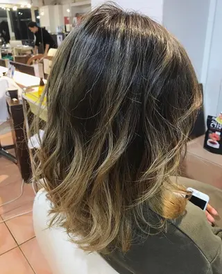 カラー 💙あかみね 💙（mine）のヘアスタイル