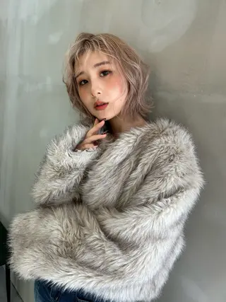 ミディアム L STUDIO所属・ハイトーン/ブリーチ 🧁soraのヘアスタイル