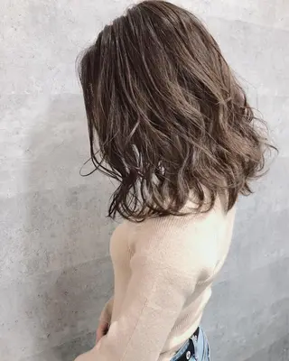 ミディアム カラー 髪質改善 中川　翔のヘアスタイル