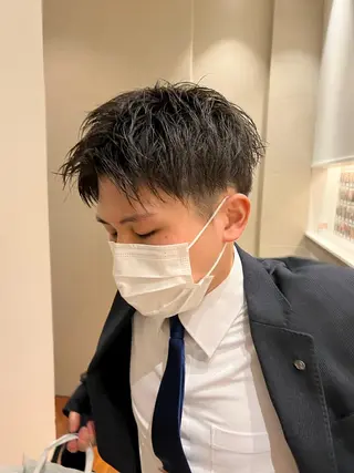 ショート パーマ メンズ メンズカット曲がる 縮毛矯正佐々木タクマのヘアスタイル