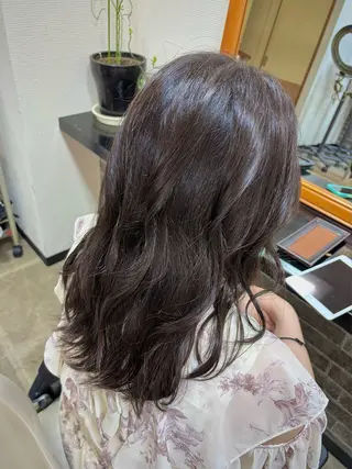 ミディアム ヘアアレンジ イツキ🌕デザインカ ラー🥨髪質改善🫧のヘアスタイル