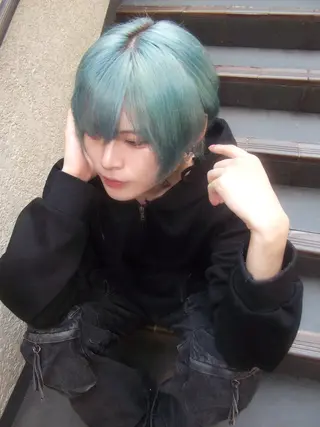 ミディアム カラー メンズ AIRA/ブリーチ ‪/透明感カラーのヘアスタイル