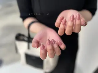 ネイル SHIORI 🤍のネイルデザイン