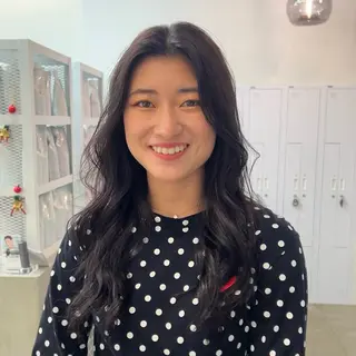 セミロング カラー クロスパーマ× 透明感カラー✂︎のヘアスタイル