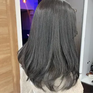 セミロング カラー 🫧tomoka 透明感カラー🫧のヘアスタイル