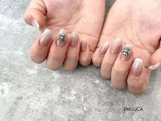 ネイル ビューティーサロン EMILUCAのネイルデザイン