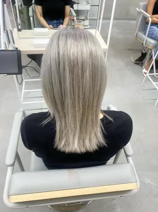 セミロング カラー qulim所属・前橋 姫奈のヘアスタイル