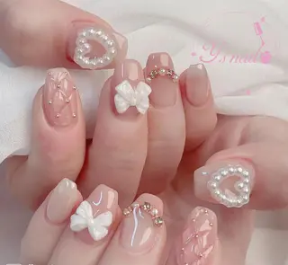 ネイル AngelChris ビューティーサロンのネイルデザイン