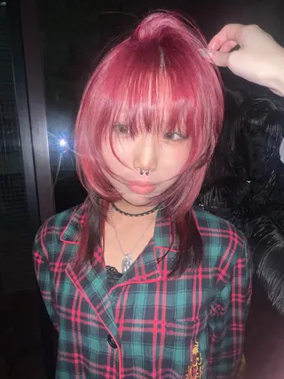 ミディアム AIRA/ブリーチ ‪/透明感カラーのヘアスタイル