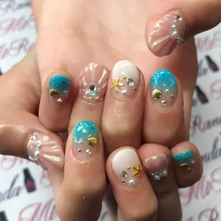 ネイル MiRanda Nail所属・MiRanda 保坂 舞のネイルデザイン