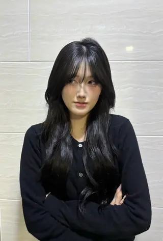 ロング sweep天神 みずきのヘアスタイル